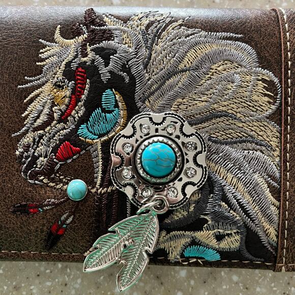 NWOT Embroidered Western Horse Design Tri Fold Zip Faux Leather Wallet - Picture 6 of 8